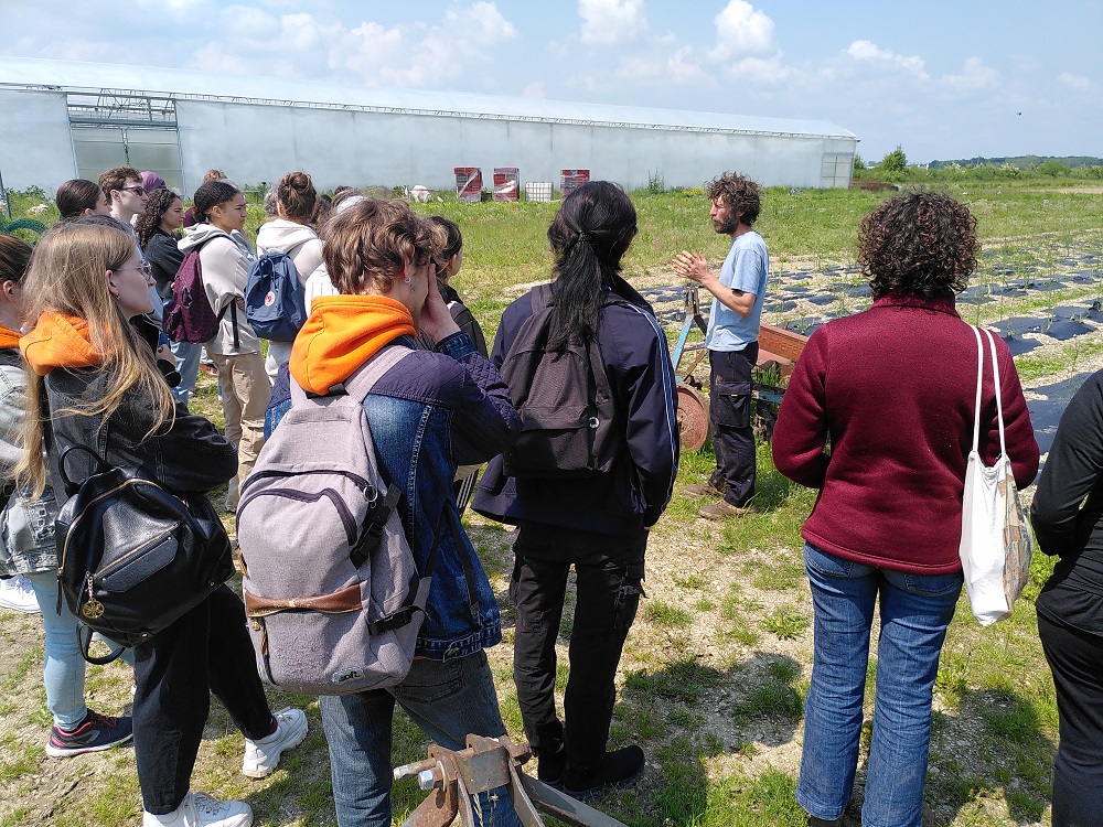 Visite de ferme maraîchère à Magny sur Tilles le 15 mai 2023